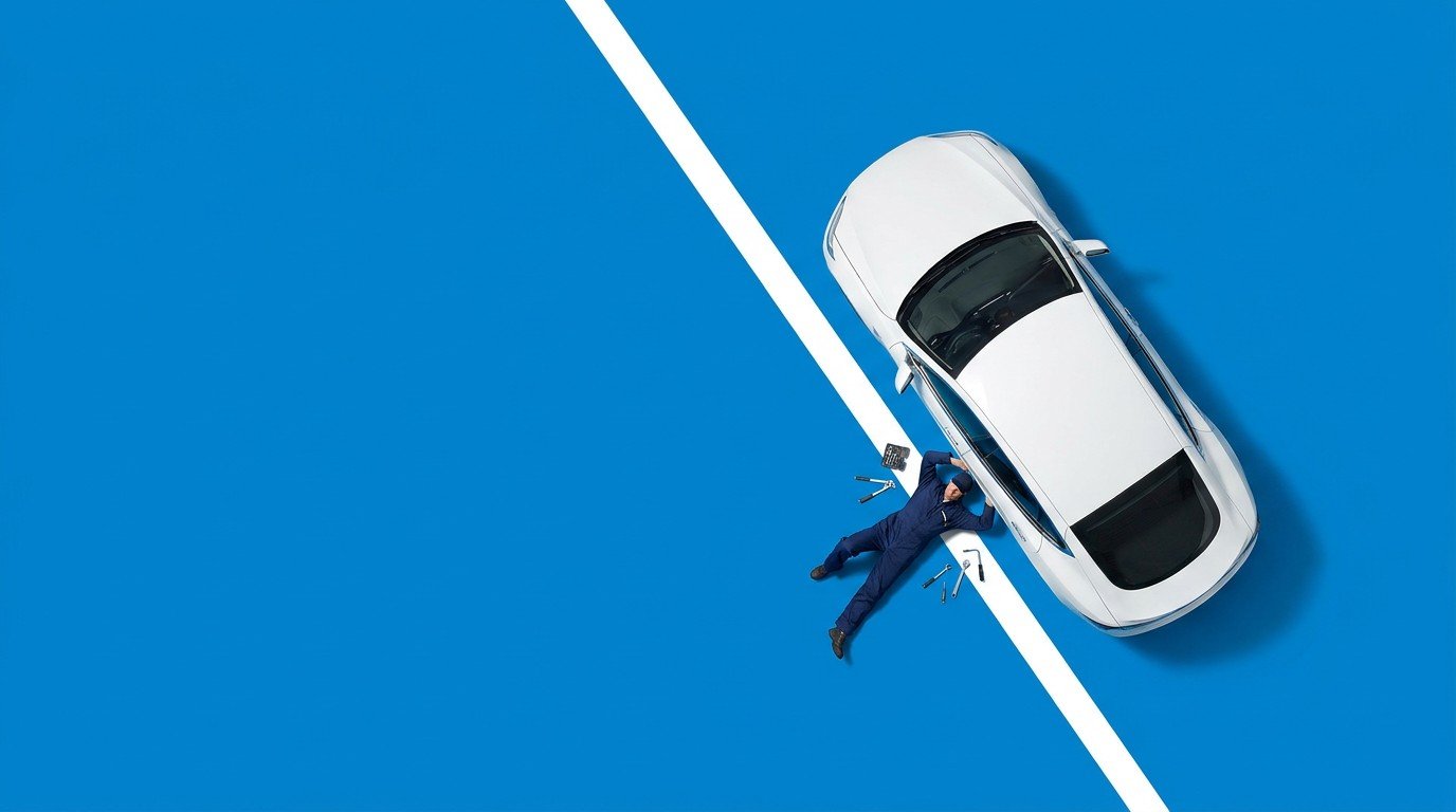 Carro em manutenção na Carbofreio, vista de cima